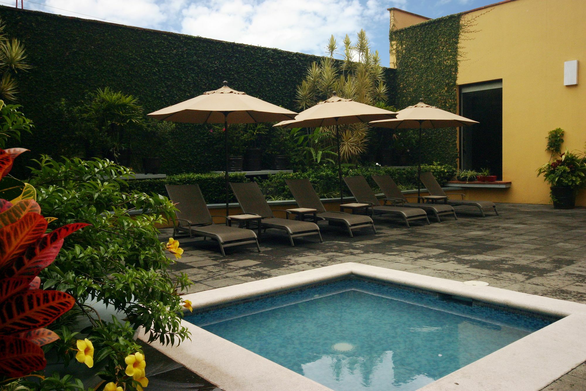 Hb Xalapa Hotel Exterior photo
